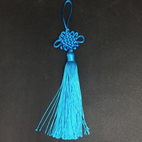 Infinity knot suspension blue 3