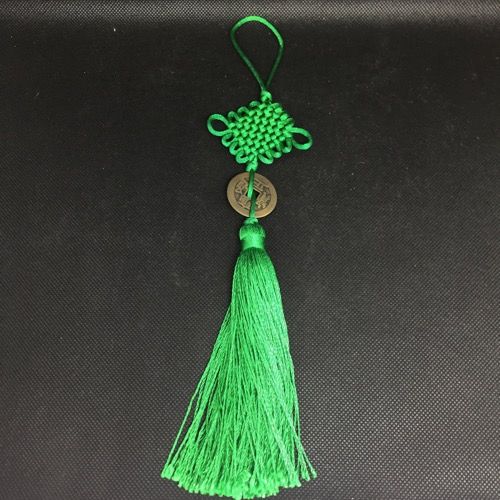 Infinity knot suspension green